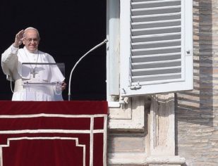 Atenção e vigilância são pressupostos para fidelidade ao Senhor, diz Papa