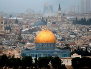 Dom Tomasi sobre Jerusalém: serve uma linha política de convergência pela paz