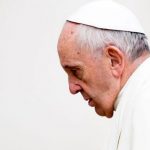 Papa adverte a não substituir as leituras da Missa por textos não bíblicos