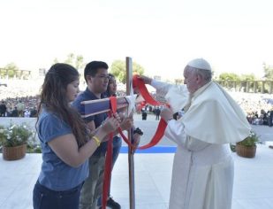 Papa: jovens se sintam e sejam protagonistas no coração da Igreja