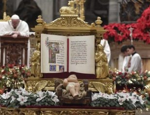 Papa na Missa do Galo: Jesus, alimento de amor e simplicidade