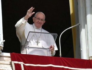 A obediência gera um resultado “prodigioso” no cristão, afirma Papa Francisco