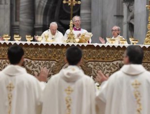 Papa ordena 19 sacerdotes: "Sejam próximos ao povo de Deus"