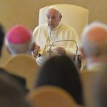 Cultivar vocações não significa procurar novos membros, diz Papa Francisco
